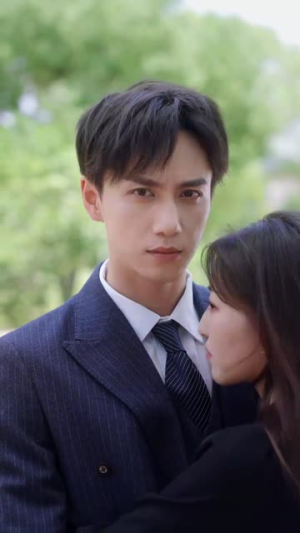 【神穿古代我龙袍加身（79集）】免费短剧高清全集在线播-第1张图片-热搜短剧最新分享