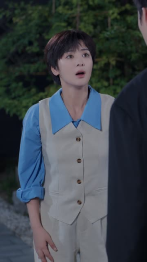 【女扮男装后我掰弯了闪婚总裁（80集）】短剧免费畅享全集资源-第1张图片-热搜短剧最新分享