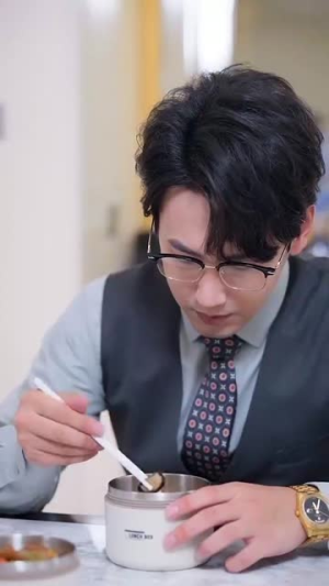 【总裁夫人从农村来给你撑腰了（80集）】超火短剧免费畅看全集-第1张图片-热搜短剧最新分享