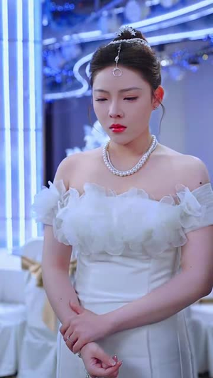 【离婚后我被美女跪地求婚（离婚从被求婚开始）】免费短剧高清在线观-第1张图片-热搜短剧最新分享