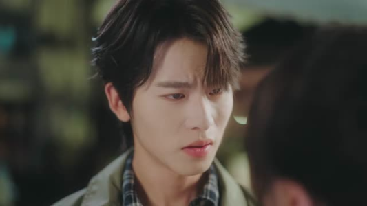 【Bling Bling的你（6集）】精彩短剧全集畅快追看-第1张图片-热搜短剧最新分享