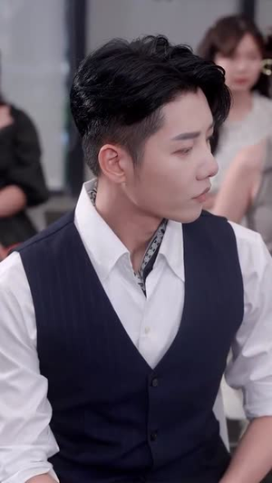 【徐秘书她蓄谋已久（62集）】独家短剧免费全集在线播-第1张图片-热搜短剧最新分享