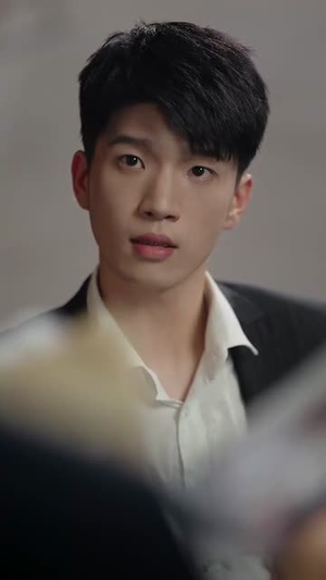 【她的心间雀（30集）】免费在线短剧全集直看-第1张图片-热搜短剧最新分享