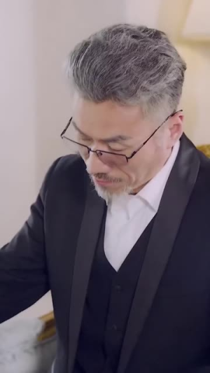 【欧秘书对我下手了（24集）】精彩短剧免费全集观影-第1张图片-热搜短剧最新分享