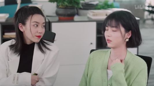 【她今天有点奇怪（18集）】免费短剧全集不卡顿观看-第1张图片-热搜短剧最新分享