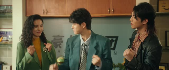 【我和我爸的18岁(24集)】爆款短剧全集免费畅享-第1张图片-热搜短剧最新分享 【我和我爸的18岁(24集)】爆款短剧全集免费畅享-第1张图片-热搜短剧最新分享