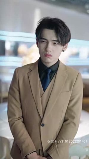 【女主她一心只想搞事业（100集）】短剧全集免费畅享观看-第1张图片-热搜短剧最新分享