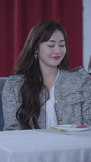 【离婚后，千金曝光啦（100集）】热门短剧在线高清播放-第1张图片-热搜短剧最新分享