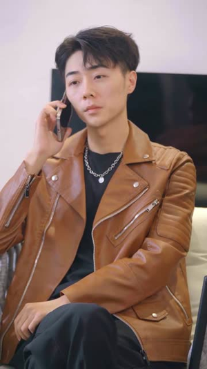 【世界之巅诸神之神（合集）】短剧合集高清在线观赏-第1张图片-热搜短剧最新分享