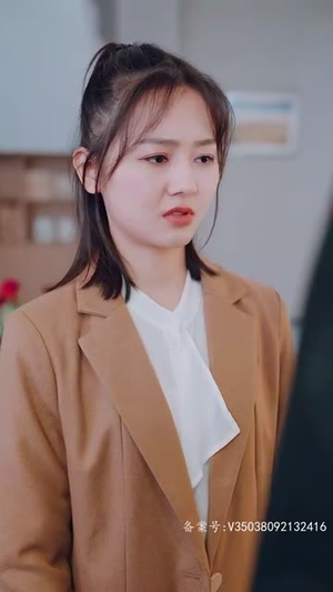 【全世界总裁爱上我（76集）】短剧全集免费在线赏-第1张图片-热搜短剧最新分享