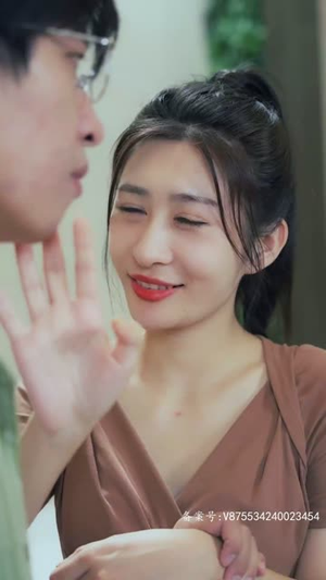 【我和房东的秘密，我的美女室友，这个房客不一般（合集）】爆款短剧在线完整观看-第1张图片-热搜短剧最新分享