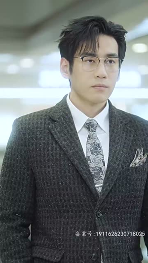 【一夜五宝，三个大佬抢着当爹地（100集）】热门短剧在线高清看-第1张图片-热搜短剧最新分享