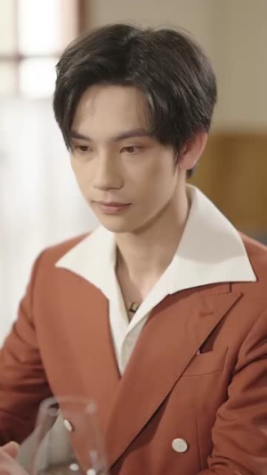 【骗骗黑凤梨（40集）】热门短剧在线高清观看-第1张图片-热搜短剧最新分享