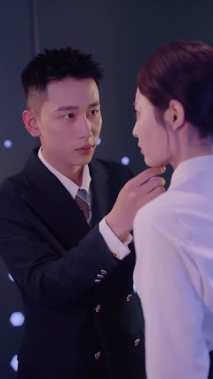 【许一人以偏爱（84集）】短剧在线高清完整播放-第1张图片-热搜短剧最新分享