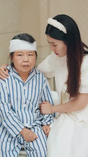 【我的袖珍妈妈（32集）】免费短剧全集高清在线-第1张图片-热搜短剧最新分享