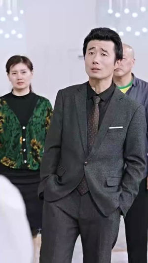 【镇龙殿主（63集）】高清短剧在线观看无卡顿-第1张图片-热搜短剧最新分享