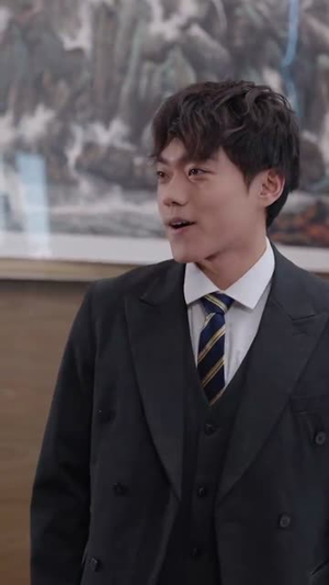 【长跑八年她奔向白月光（103集）】短剧在线高清免费播-第1张图片-热搜短剧最新分享