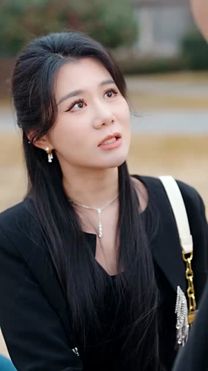 【我在家长群绝地反击（40集）】短剧全集免费在线畅看-第1张图片-热搜短剧最新分享