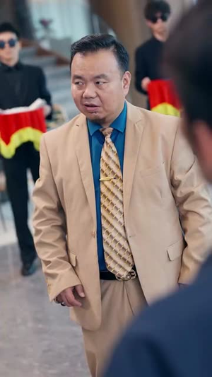 【正搬砖呢，被大小姐拉去领证了（65集）】免费短剧高清在线追剧-第1张图片-热搜短剧最新分享