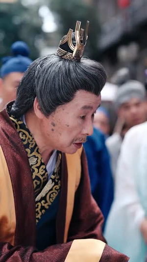 【穿越后我帮小祖宗振兴家族（70集）】爆款短剧完整版在线赏-第1张图片-热搜短剧最新分享