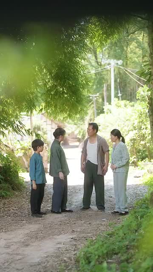 【灾荒年代全家靠我心声逆袭 (81集)】热门短剧免费全集在线赏-第1张图片-热搜短剧最新分享