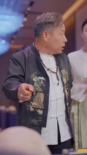 【点石成金刀刀爆开帝王绿（74集）】精彩短剧在线高清观看-第1张图片-热搜短剧最新分享