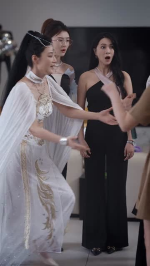 【下山即巅峰:七个师姐超护短(80集)】短剧全网免费高清看-第1张图片-热搜短剧最新分享 【下山即巅峰:七个师姐超护短(80集)】短剧全网免费高清看-第1张图片-热搜短剧最新分享