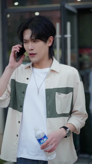 【追不到校花就开外挂（80集）】热门短剧完整版在线看-第1张图片-热搜短剧最新分享